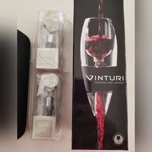 Great for gifting!! Vinturi wine aerator and 2  Lovebirds bottle stoppers